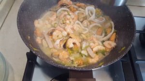 Рецепт спагетти с морепродуктами в сливочном соусе