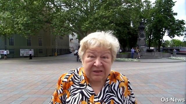 Елена Владимировна протестует против небоскрёбов в центре Одессы