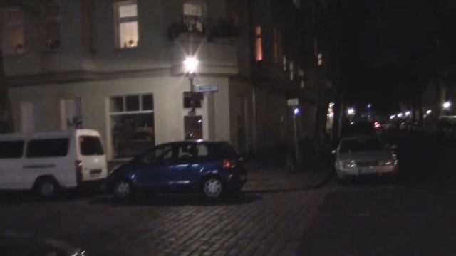 Берлин: Перевозка дивана в общественном траспорте смотреть онлайн