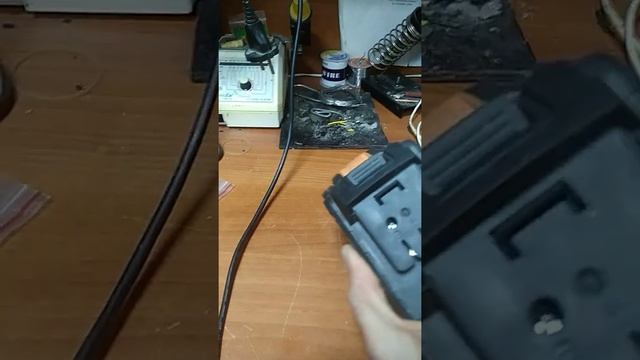 переходник для аккумулятора шуруповёрта смотреть онлайн