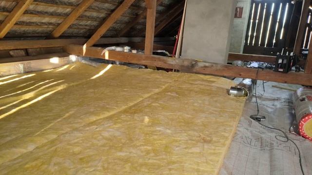 Termoizolacja stropu w domu. Ursa Silver 39 #termoizolacja #strop #ursa смотреть онлайн