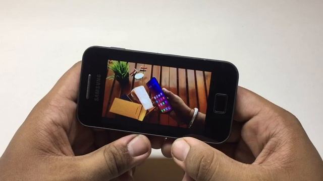 Using my first Android Phone from 2011 in 2018 | Samsung Galaxy Ace смотреть онлайн
