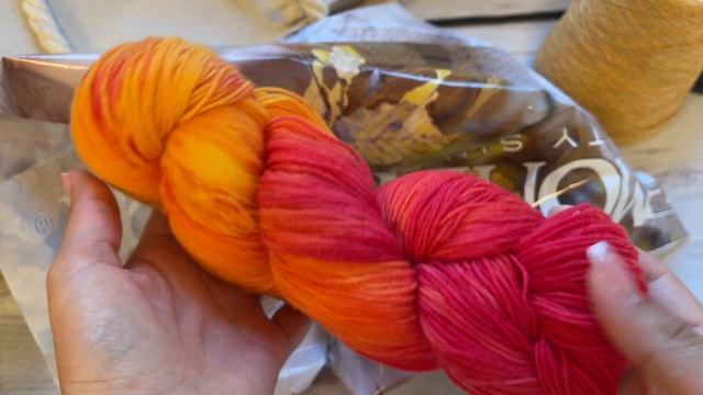 Подарки, носочная пряжа. #влог смотреть онлайн