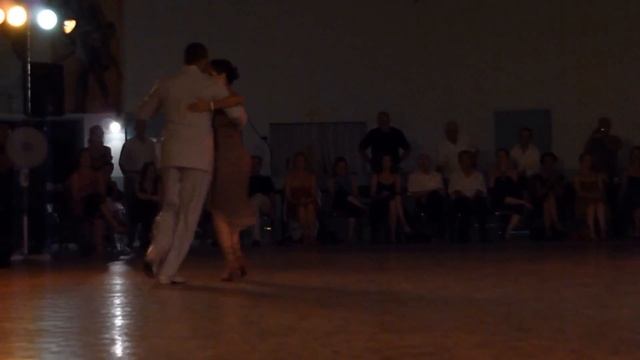 Frank Obregon & Jenny Gil - La Milonga de Buenos Aires - Francisco Canaro - Ernesto Fama смотреть онлайн