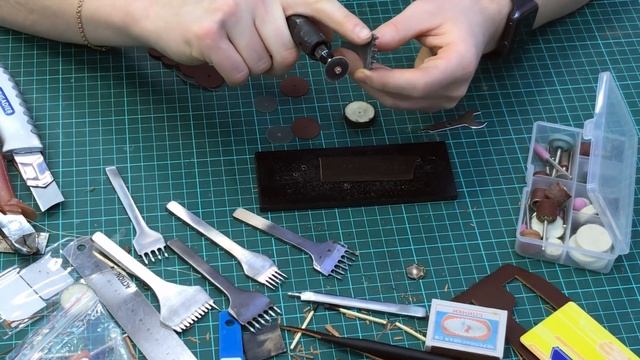 Работа с кожей. Полировка пробойников. смотреть онлайн