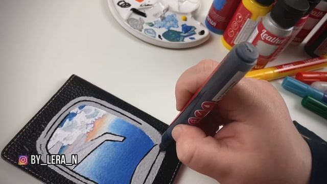 Расписала обложку на паспорт красками Darwi Leather для кожи | Роспись и кастомизация одежды смотреть онлайн