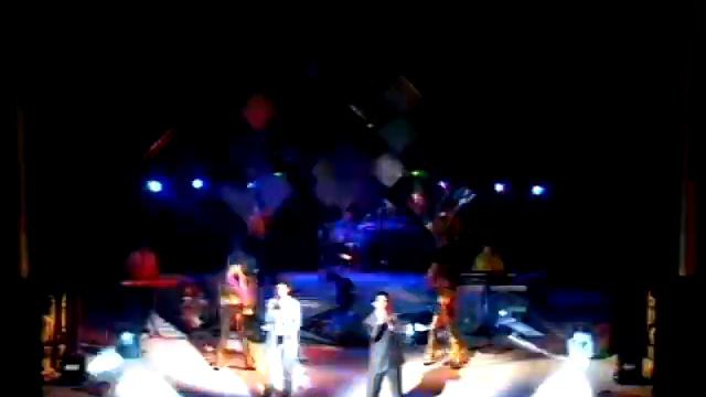 Сухроб & Шухрат Отаев/Suhrob & Shukhrat Otaev_Hayron Namudi_concert Vers.(2007).