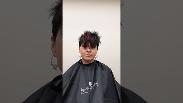 Часть 2: Укладка новой короткой стрижки стайлингами Osis+: быстро и стильно смотреть онлайн