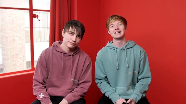 UNLOCKING Sam & Colby's Phones!!! смотреть онлайн
