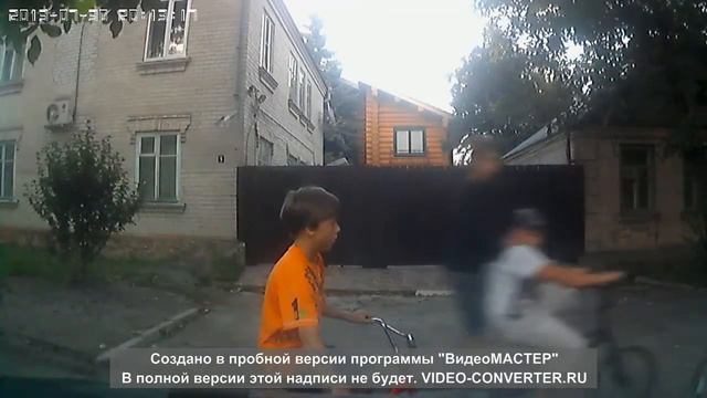 ЖЕСТЬ в Пятигорске ломают машины смотреть онлайн
