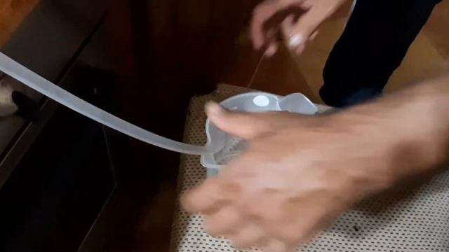 Вторая дробрая перегонка самагона .Отбор по житкости смотреть онлайн