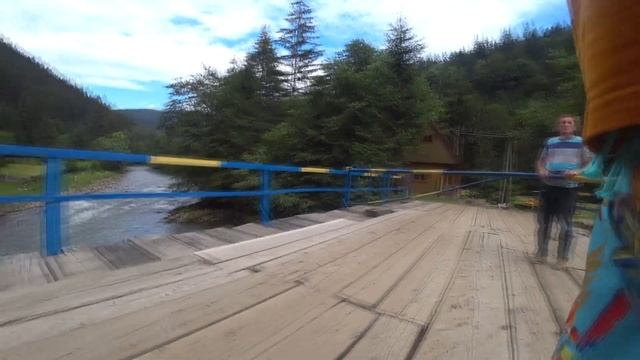 УКРАИНА Отдых и ЗИМОЙ и ЛЕТОМ! Встреча с МЕДВЕДЯМИ, ДИКОЕ ОЗЕРО - МЕСТО №6, места С ПАЛАТКАМИ У РЕК смотреть онлайн