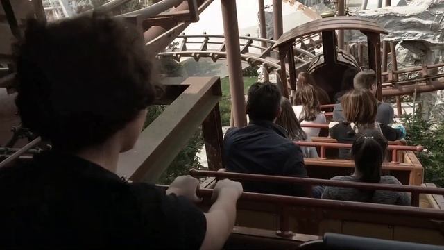 Visiting Gardaland Park in Verona, Italy, with our Kids смотреть онлайн