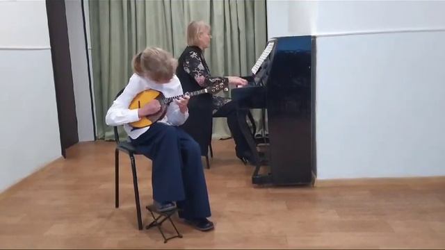 Романова Софья - С. Федоров Фантазия на тему у.н.п. «Ой под вишней» смотреть онлайн