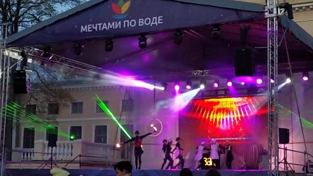 Фестиваль водных фонариков Юсуповский сад Санкт-Петербург 07 05 2023