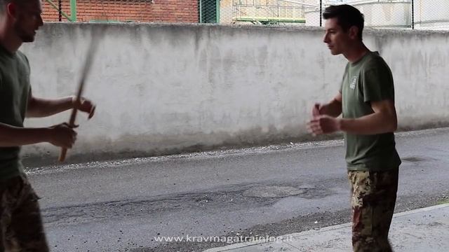 KRAV MAGA TRAINING • Stick vs bare hands: how to counterattack stick beatings (part 2) смотреть онлайн
