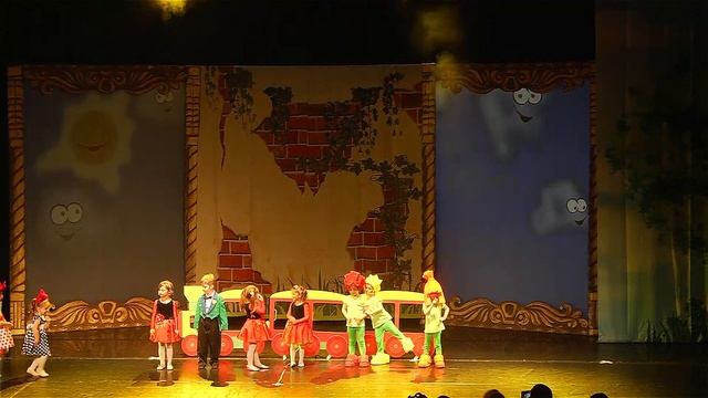 «Путешествие в сказочную страну» смотреть онлайн