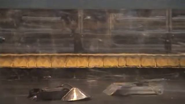 Battlebots Rochester R3 2005 MW fight 31, Green Wave vs Falcon смотреть онлайн