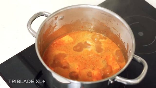 Soupe au poulet, patate douce et beurre de noix avec le mixeur plongeant Triblade XL+ KENWOOD смотреть онлайн