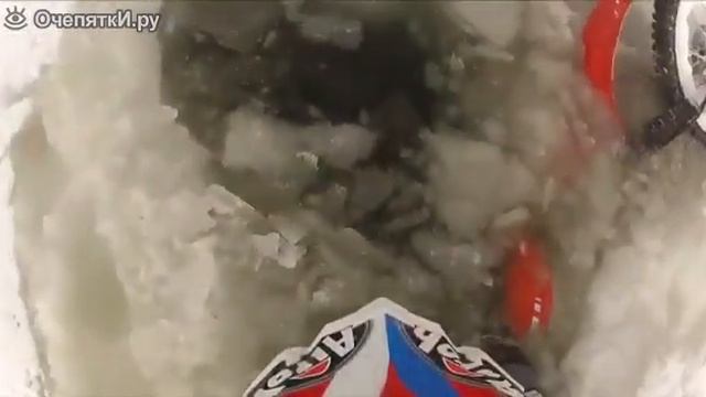 Провал мотоцикла на льду смотреть онлайн
