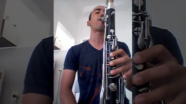 Clarone Baixo (Bass Clarinet )- 1ª Valsa (Método para Clarinete Nabor Pires Camargo) смотреть онлайн