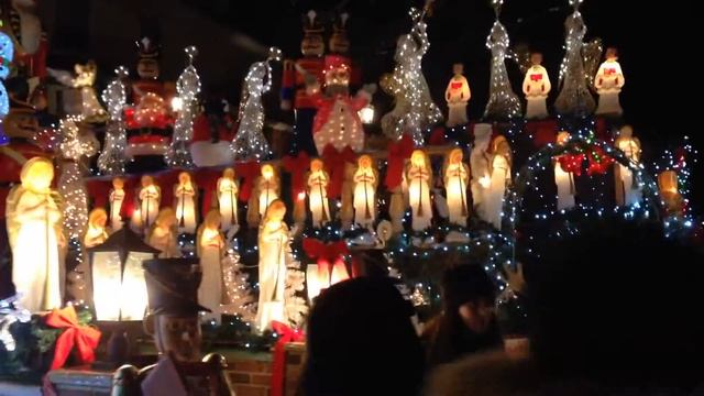 Дом Люси Спата, Дайкер Хайтс смотреть онлайн