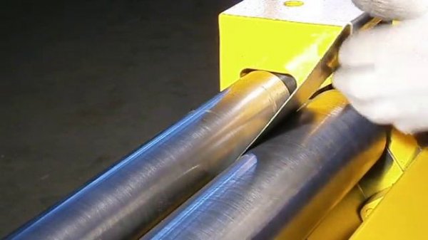 Ручные механические трех валковые вальцы MetalMaster MLR