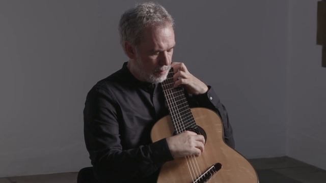 Paul Galbraith performs Albeniz: Castilla (Seguidilla) from Suite Española, Op 47 смотреть онлайн