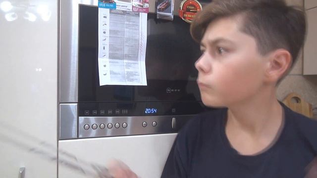 КОРОЧЕ ГОВОРЯ, Я ОСТАЛСЯ ОДИН ДОМА смотреть онлайн