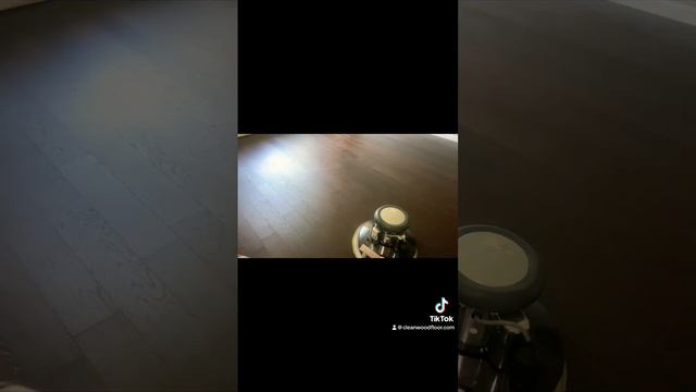 Laminate floor wax removal/paint removal #floorrefinishing #renovation #refinishing смотреть онлайн