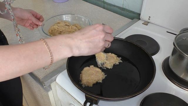 ДРАНИКИ С ФАРШЕМ (Королевские Драники) смотреть онлайн