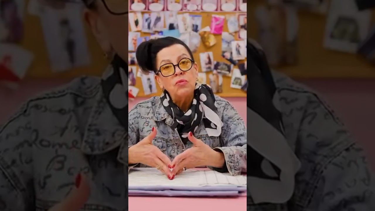 В полном видео рассказали: КОГДА МОЖНО КРОИТЬ НЕ ПО ДОЛЕВОЙ ✂️ смотреть онлайн