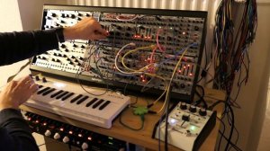 Behringer System 100 analog impro w/ ES2 delay & Vermona spring reverb