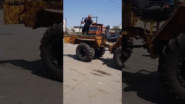 Разборный каркас под тент для вездехода bestrover и мягкие сиденья для пассажиров с полками под ним смотреть онлайн