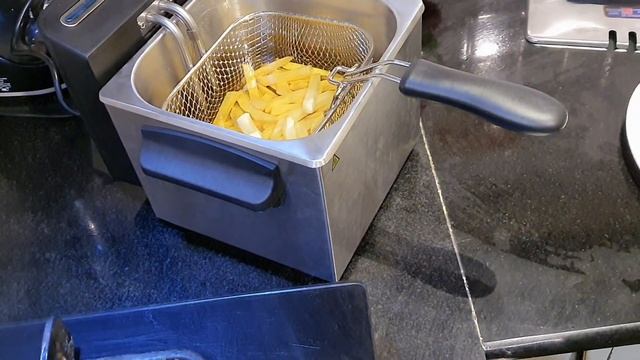 Electric Deep fryer | Review about Inalsa professional 2 fryer смотреть онлайн