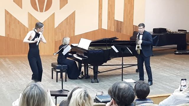 Trio for Flute, Alto Saxophone and Piano, by Russell Peterson смотреть онлайн