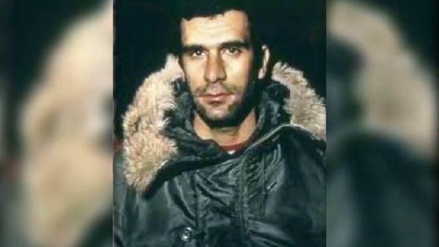 DENIZ GEZMIS/HÜSEYİN INAN/YUSUF ASLAN/ 3 FIDAN VİDEO KLIP DENIZLERIN DALGASAYIM смотреть онлайн