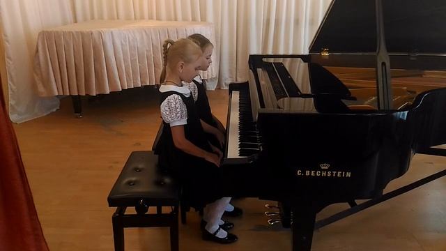 Фортепианный ансамбль "Гармония" смотреть онлайн