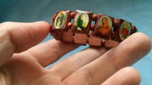 Браслет деревянный с иконами святых