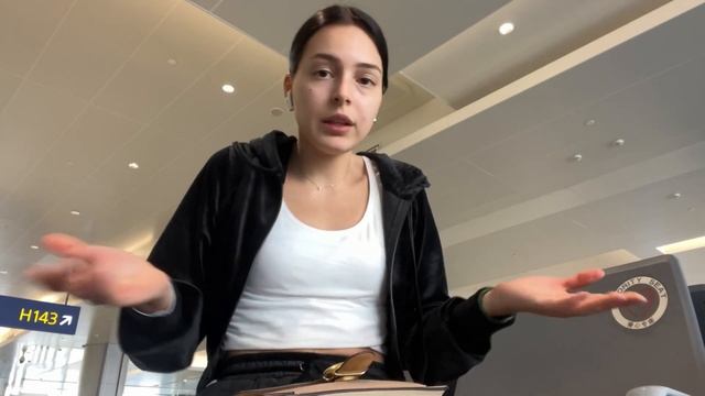 VLOG // Переезжаю в Китай, досмотр на таможне.. смотреть онлайн