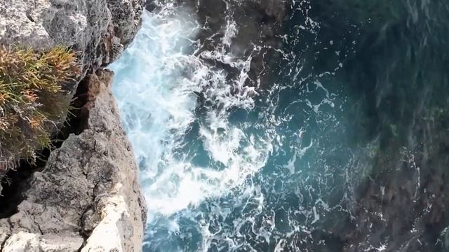 Van Life in Salento: A Hidden Italian Gem смотреть онлайн
