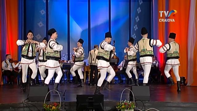 Spectacolul "De ziua ta, măicuță" - Ansamblul Folcloric „Maria Tănase” din Craiova. смотреть онлайн