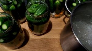 Маринованные ОГУРЧИКИ ПО-БОЛГАРСКИ. Эти огурцы на зиму съедаются первыми. Все знакомые просят рецеп