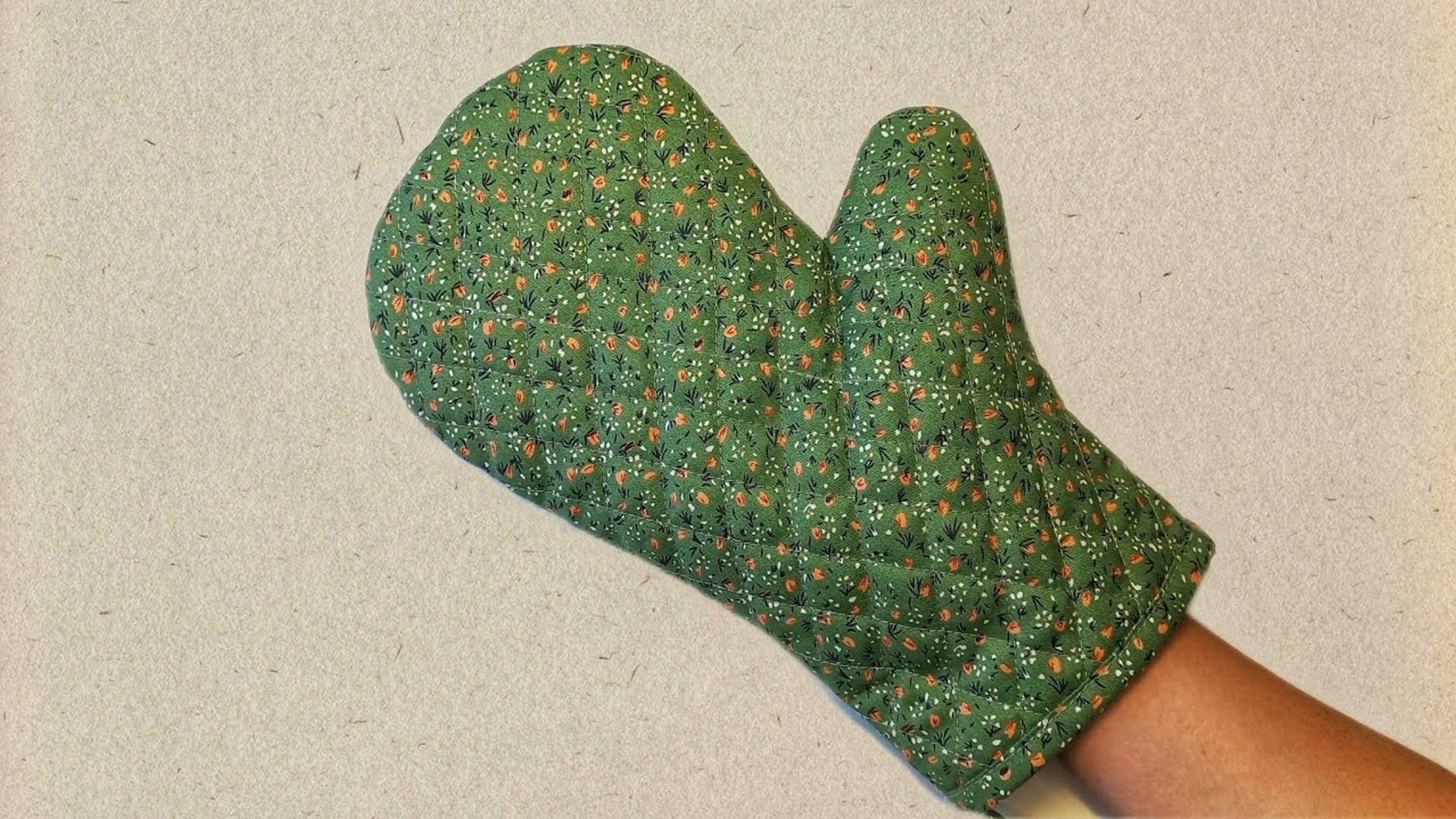 ШЬЮ ДЕКОРАТИВНУЮ ПРИХВАТКА-РУКАВИЦУ #шьюсама #handmade #мастеркласс