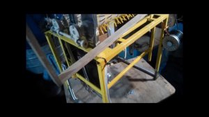 Станок для распечатки сотовых рамок.