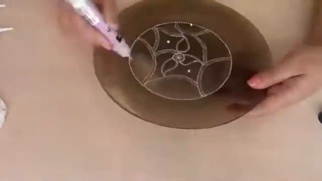 МК Точечная роспись тарелки. смотреть онлайн