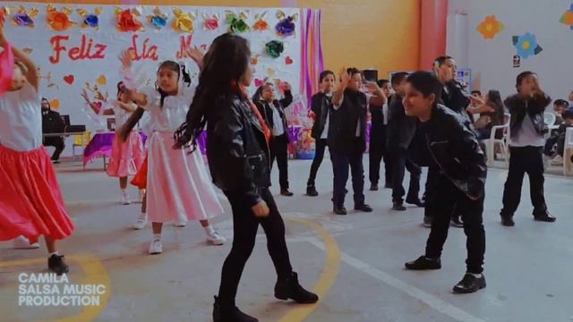 Baile De "You're The One That I Want" (Versión Remasterizada) || Camila Salsa Music Production смотреть онлайн