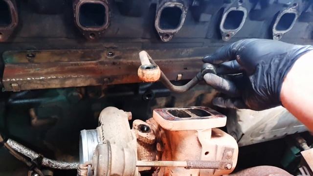 Volvo FE HGV Turbo Replacement On D7e Engine