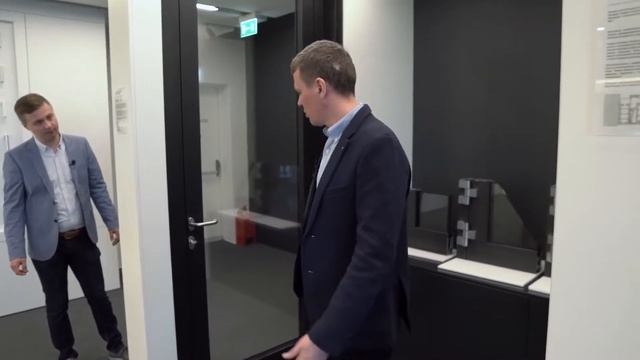 Обзор на  стандартную входную алюминиевую дверь от Schüco