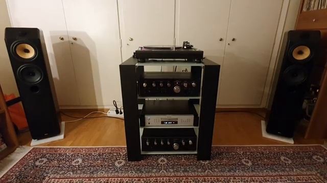 SANSUI AU5900 - ROTEL RCD1072 - B&W CDM7 SE смотреть онлайн